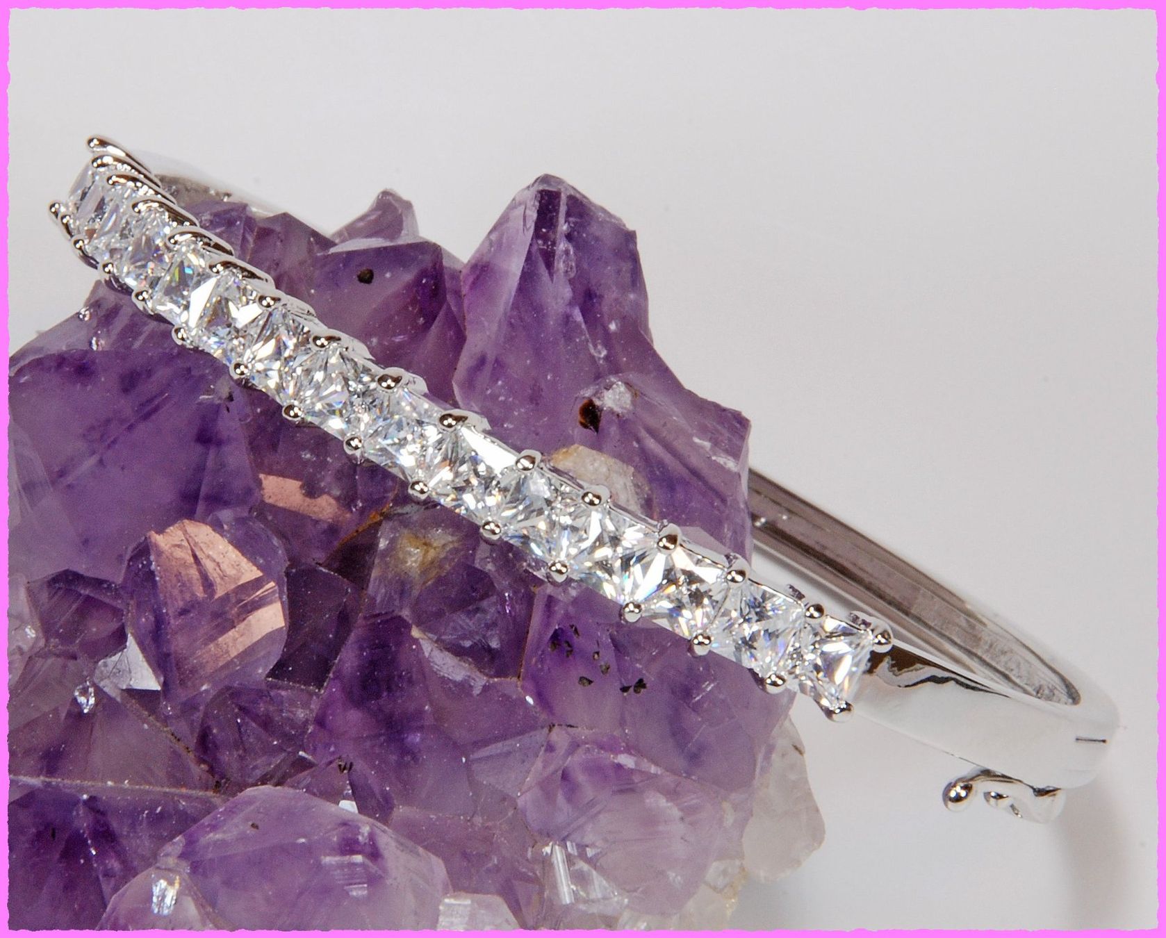 Bracciali & Braccialetti: Bezaubernder Zirkonia Armreif – Nuovo e nell'imballaggio originale da Oberglatt ZH venduto da Diamond-Girl 1