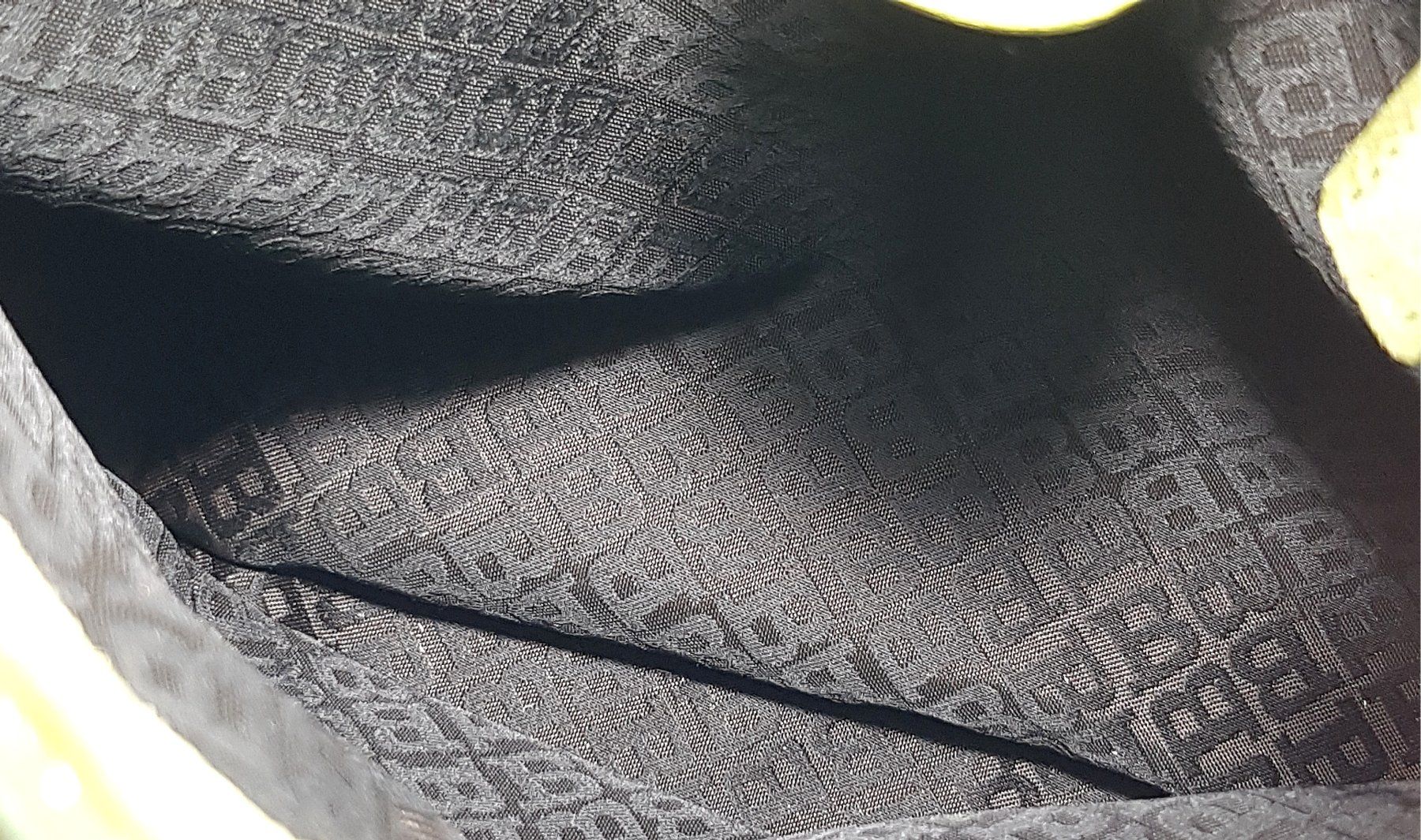 Bally Altro in  Abbigliamento & Accessori: BALLY  Umhänge-/ Schultertasche,  Top Zustand – Nuovo (secondo la descrizione) da Abtwil  SG venduto da Relluem1 5