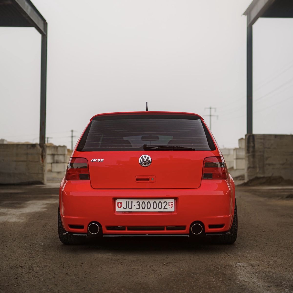 VW Autos: Golf 4 r32 – D'occasion à Lajoux JU par EmGo32 2