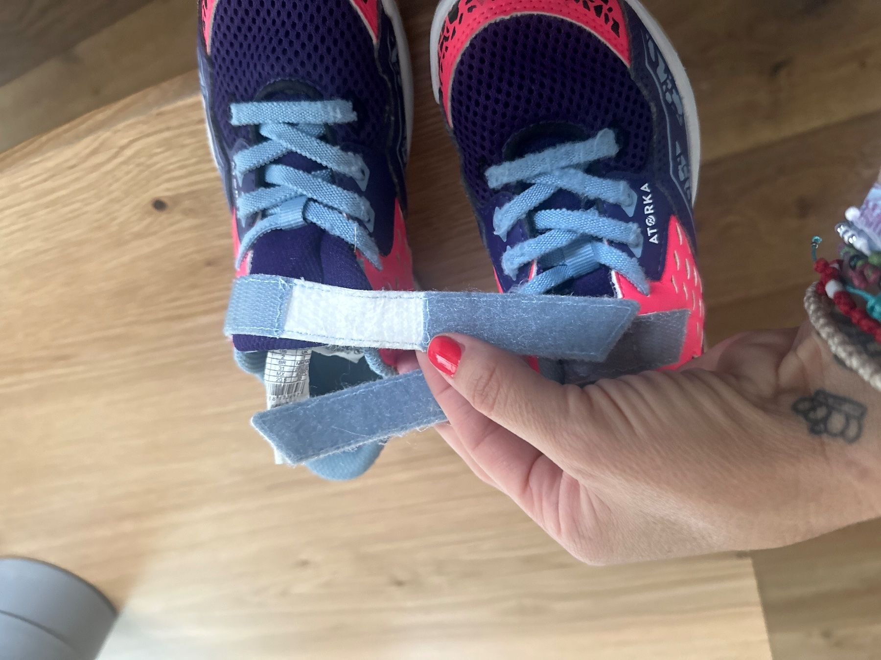 Decathlon Schuhe für Mädchen: Sport Schuhe grosse 33 – Gebraucht aus Rapperswil BE von aro_66tx 4