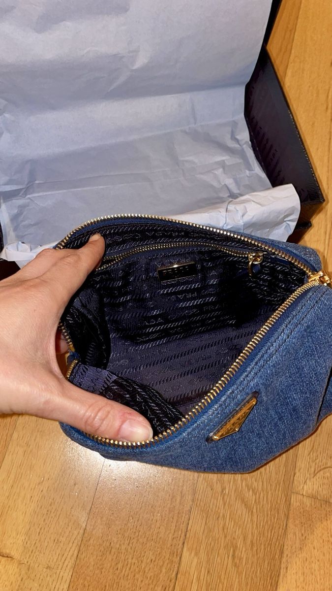 Prada Custodie per cosmetici: Prada Kosmetik Tasche Jeans Prada Bag – Nuovo e nell'imballaggio originale da Neftenbach venduto da funky16 2