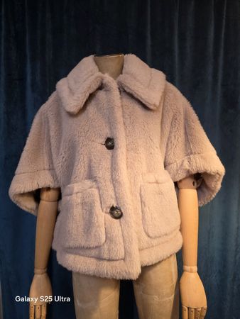 Max Mara Teddy Cape beige Grösse SM neu mit Etikett