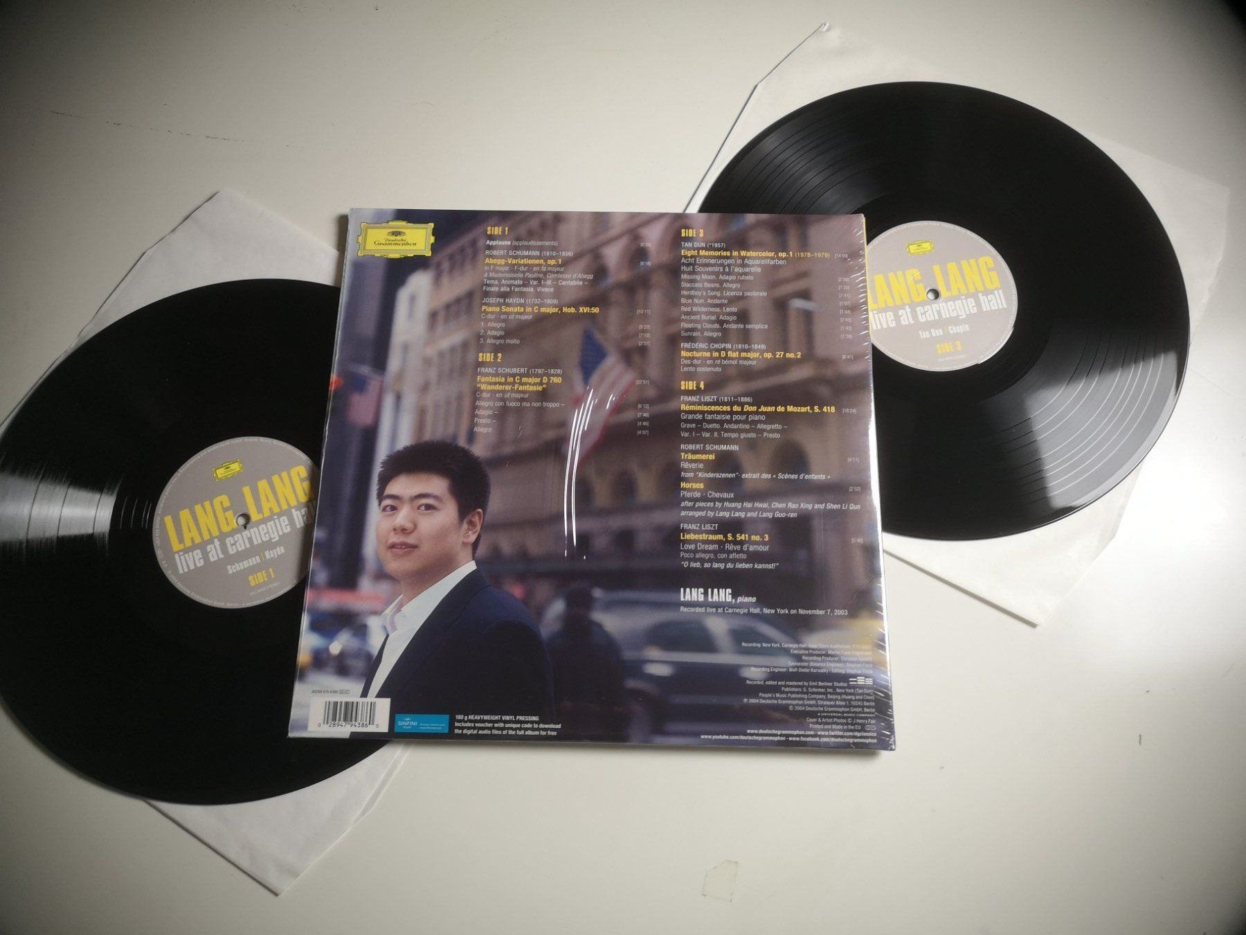 Dischi in vinile: Lang Lang - Live at the Carnegie Hall  – Nuovo (secondo la descrizione) da Grafenried venduto da House-of-Oldies 1