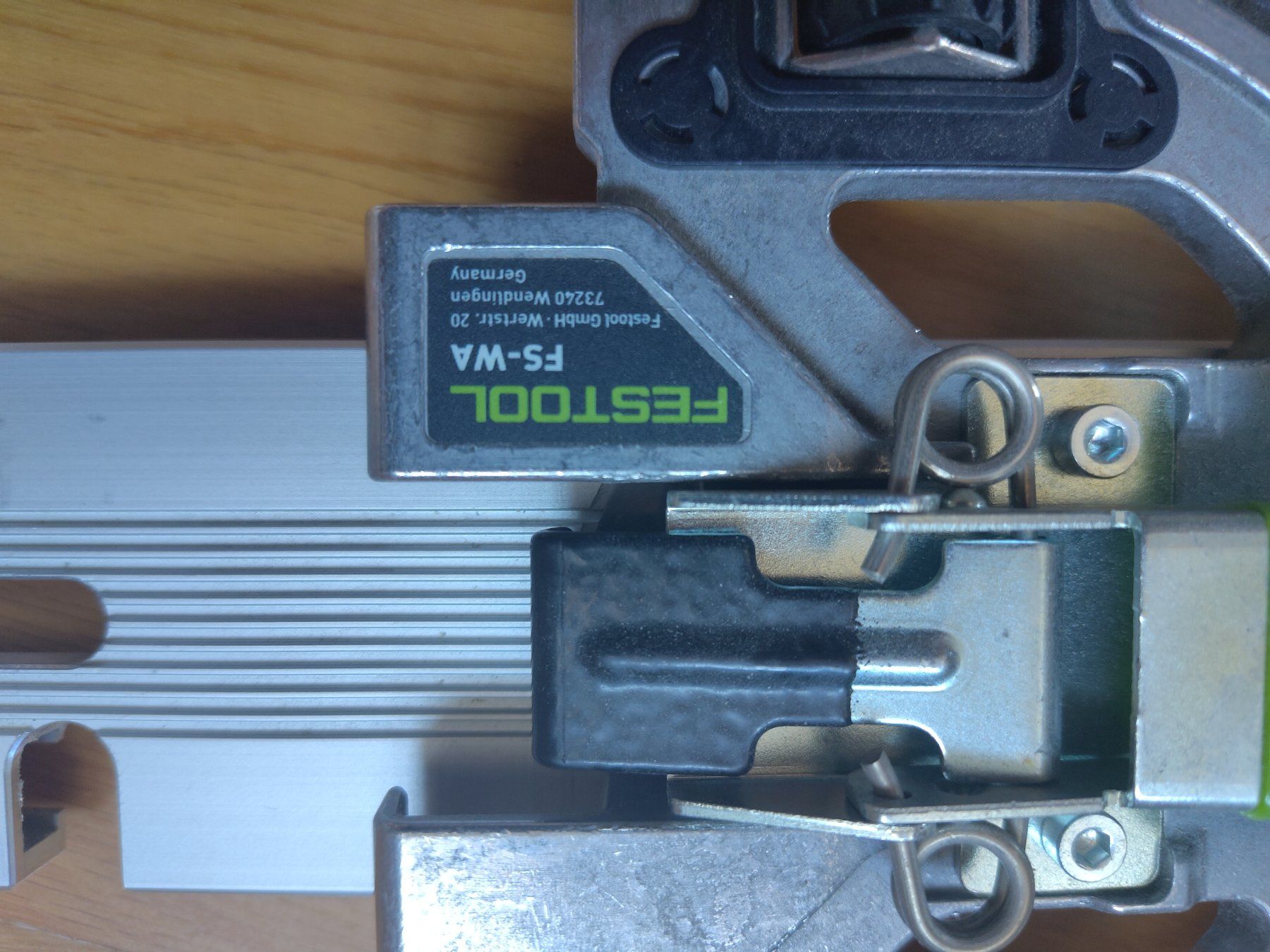 Festool Tutti gli attrezzi: Winkelanschlag + Verlängerung – Usato da Bremgarten AG venduto da sovlin 1