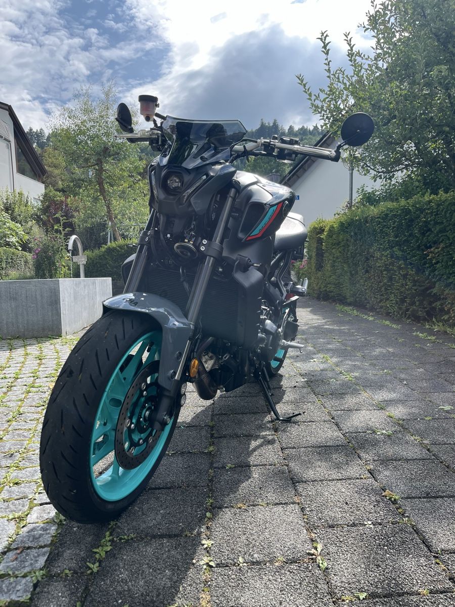 Strada: Yamaha MT09 2022 – Usato da Horgen venduto da P_R-R 9