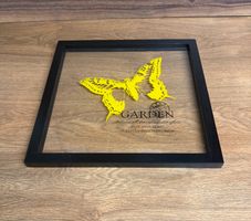 Wandbild Glas – Gelber 3D Schmetterling