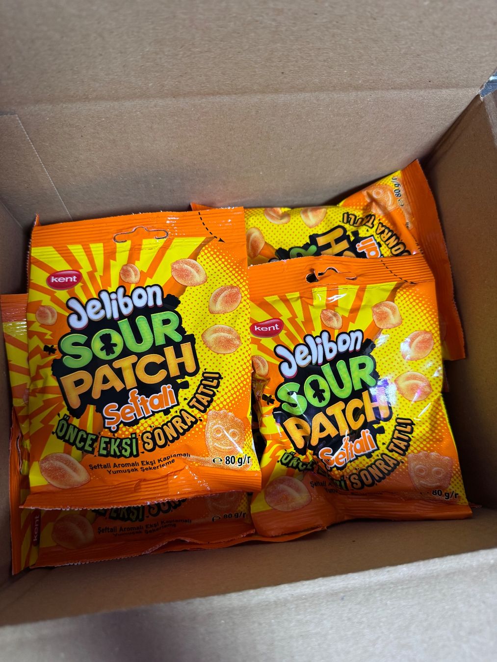 Cibi & Specialità: 17x Jelibon Sour Patch Peach 80g – Nuovo e nell'imballaggio originale da Zunzgen venduto da noa_wd92