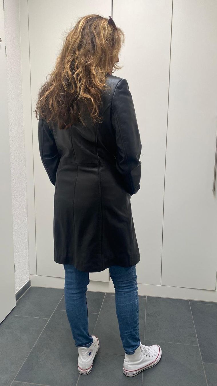 Cappotti: Schicker Ledermantel, schwarz ,tailliert Gr. M – Usato da Zürich venduto da san_f57f 3