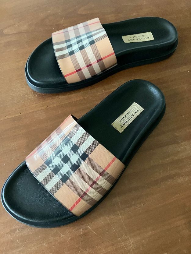 Burberry Damenschuhe: Burberry Sandalen /Pantolettes NEU – Neu (gemäss Beschreibung) aus Zürich von tancredi 1
