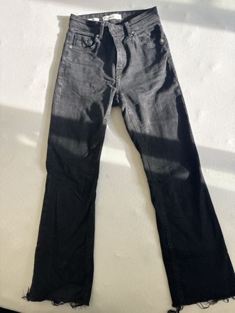 Jeans Mango Modell Sienna schwarz Grösse 36 guter Zustand