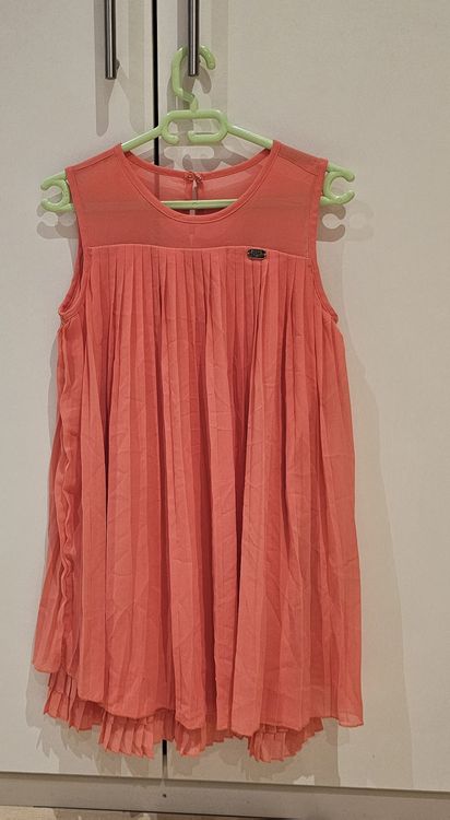 Luftiges Kleid für Mädchen (Gebraucht) in Fehraltorf für CHF 5 – mit ...
