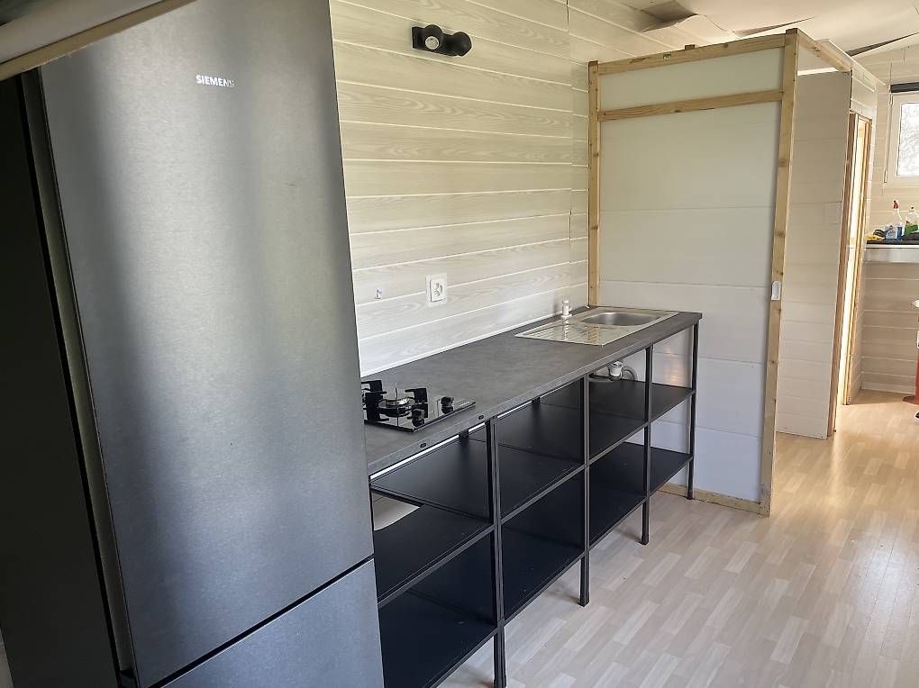 Mobilhome: Tiny House sur remorque 3 essieux – Usato da Sierre venduto da ton_g7g5 3
