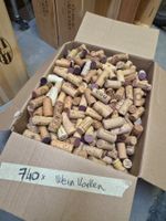 740 x Korken / Wein Zapfen