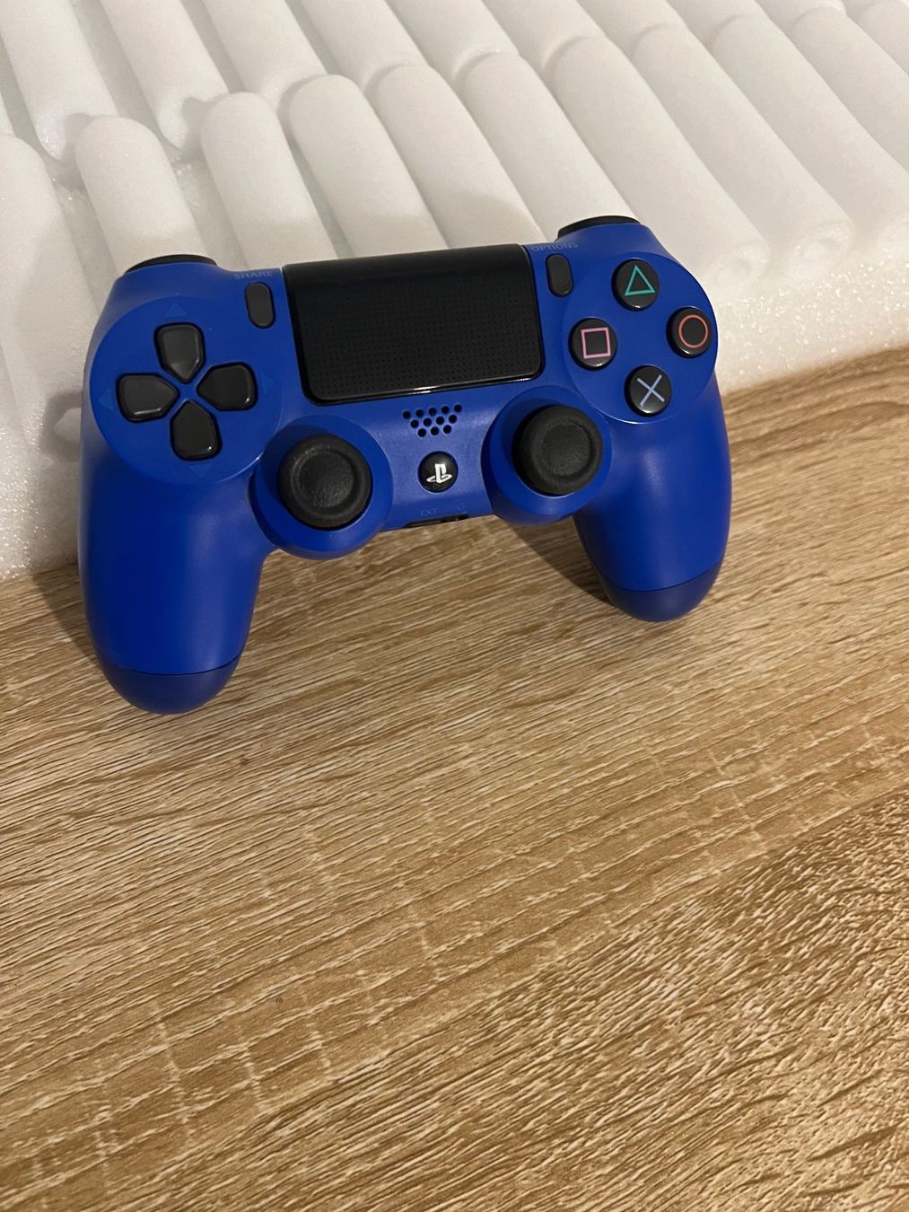 Sony Controller: PS4 Controller – Usato da Zürich venduto da T.E.B 1