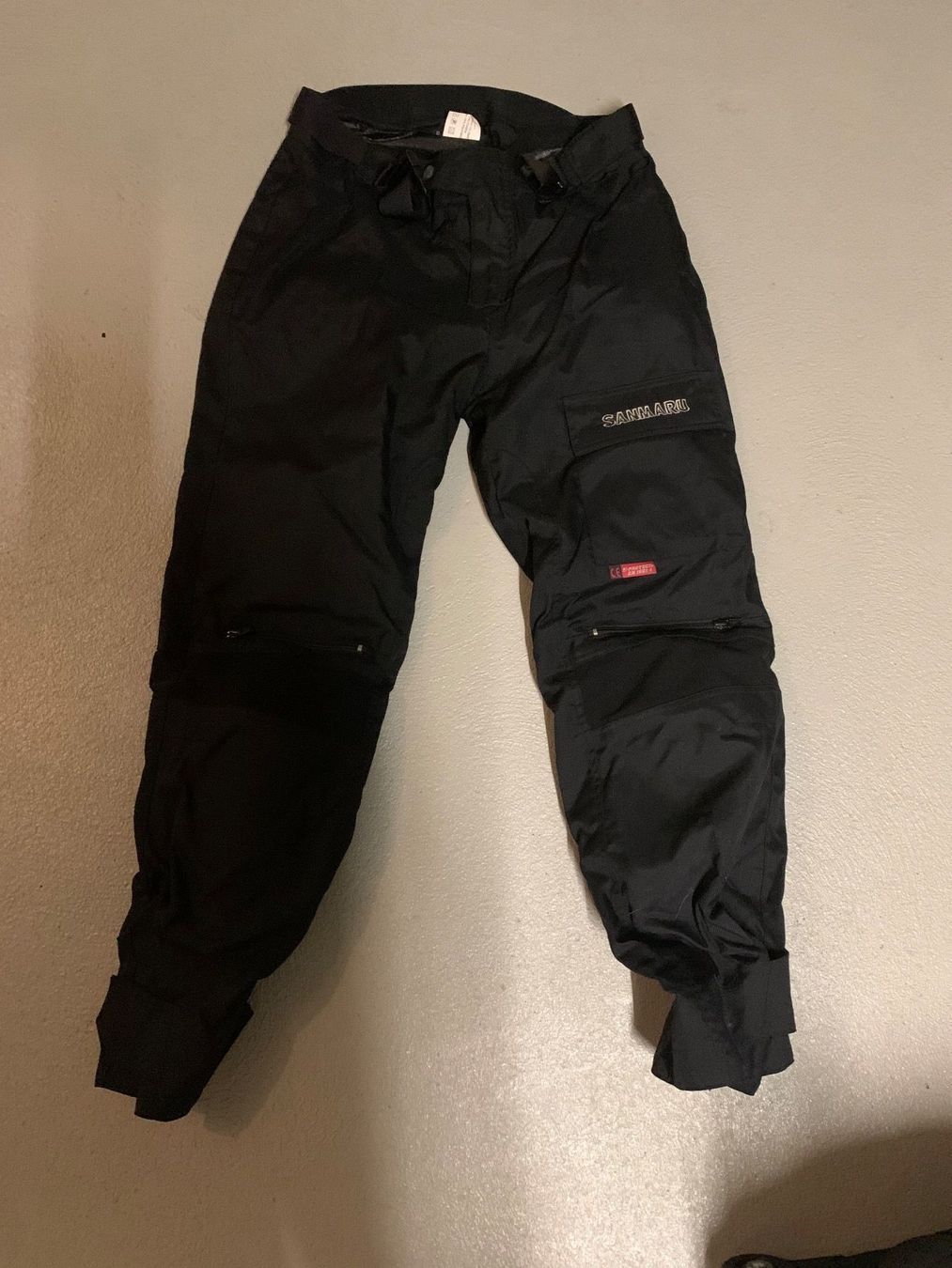 Pantaloni: Motorradhose – Usato da Oberentfelden venduto da Tomtheturkey 1