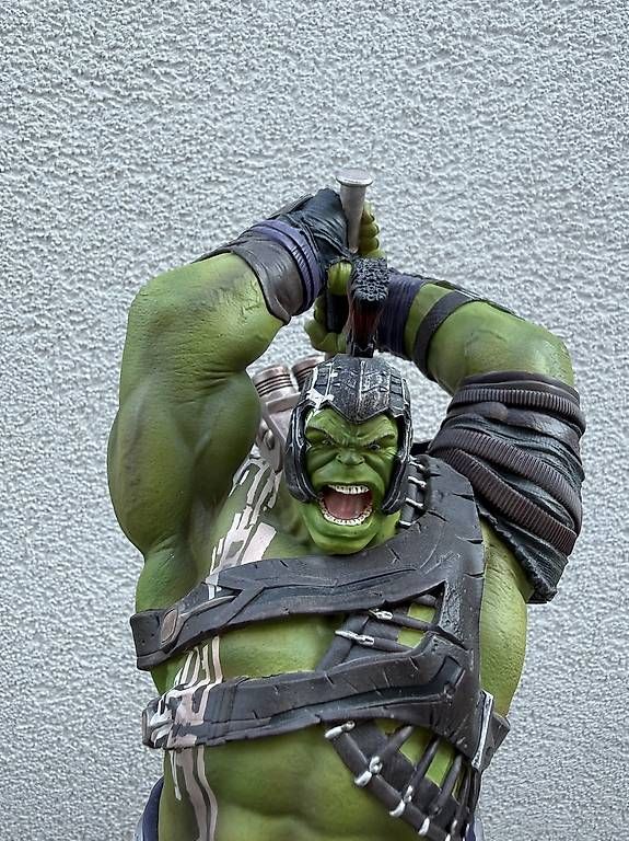 Sculture & Statue: Iron Studios ThorRagnarok 1/10  Gladiator Hulk Model Statue – Usato da Neuchâtel venduto da didi10k 2