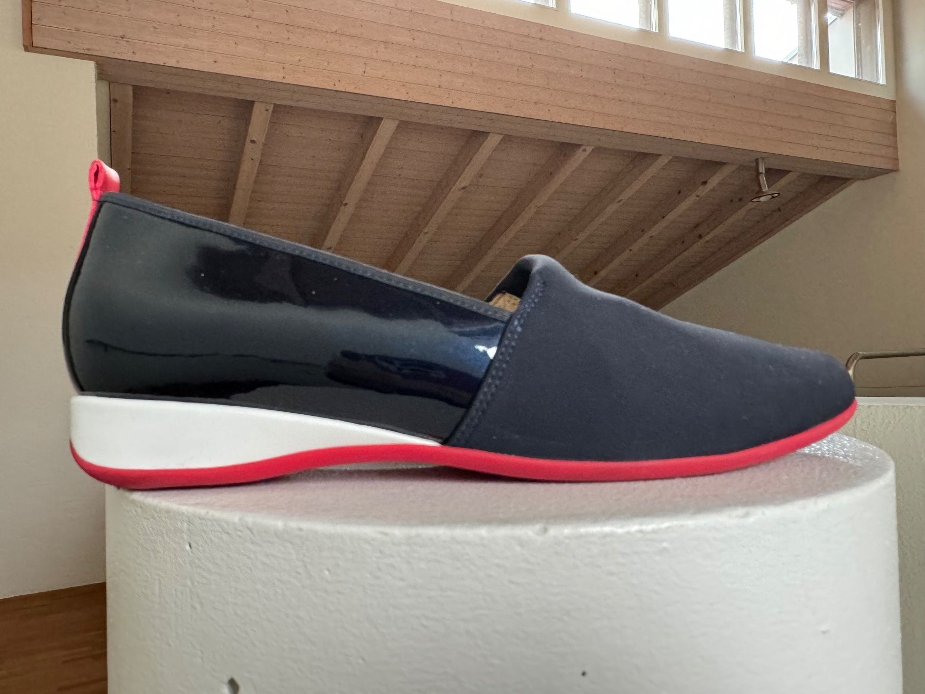 Damenschuhe: Halbschuh Leder / Stoff über dem Rist – Gebraucht aus Stein AG von heg_n29h 2