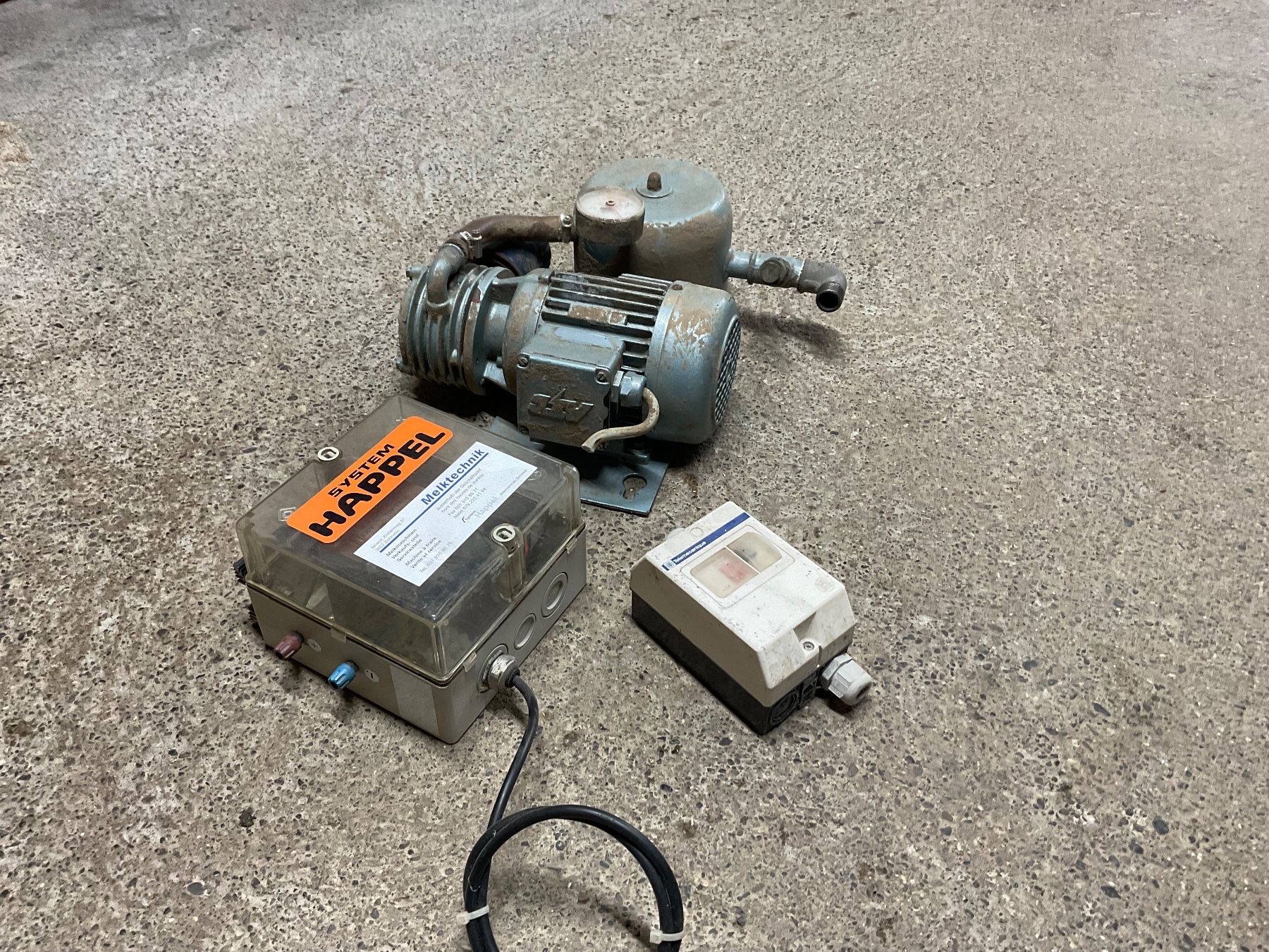 Tutte le macchine: Happel Kompressor für Melkmaschine – Usato da Eschenbach LU venduto da Resu685 2