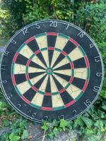 Massive Dartscheibe beidseitig bespielbar