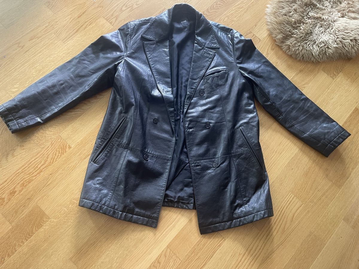 Hugo Boss Cappotti: Lederjacke Hugo Boss Ledermantel, Grösse 52 – Usato da Rüschlikon venduto da leo_mwz2