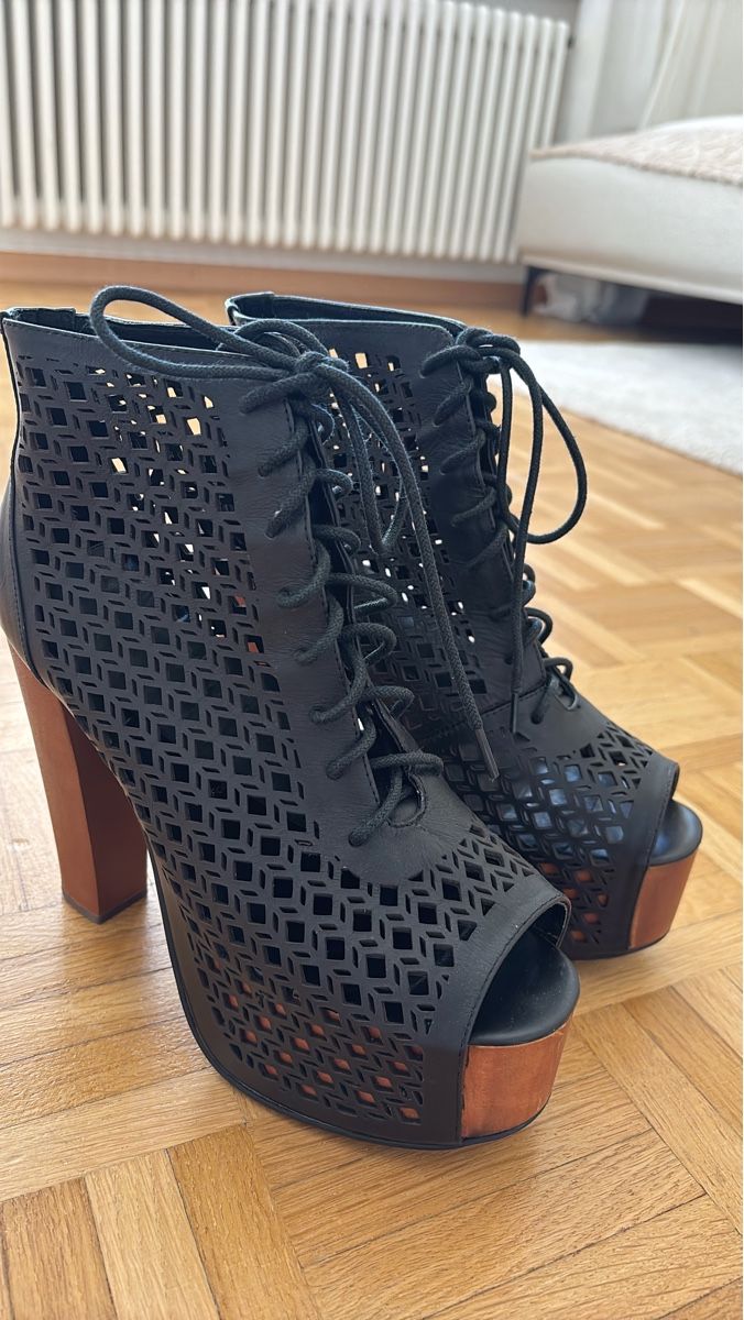 Scarpe da donna: Jeffrey Campbell Size 38 – Nuovo (secondo la descrizione) da Wald ZH venduto da bea_lqb6