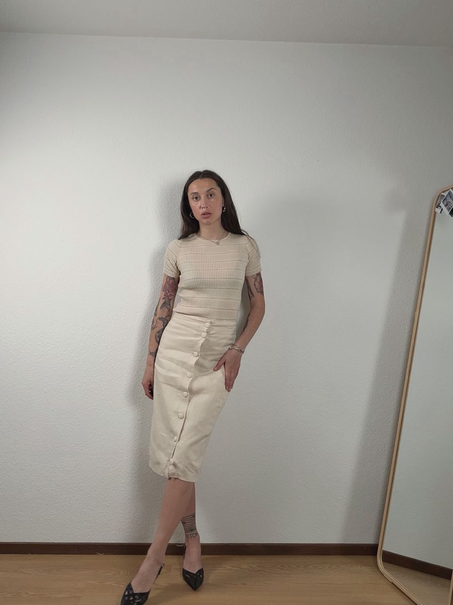 Gonne: MOHITO Beige Button Front Midi Skirt Size 36 – Usato da Knonau venduto da Grapesvintage 2