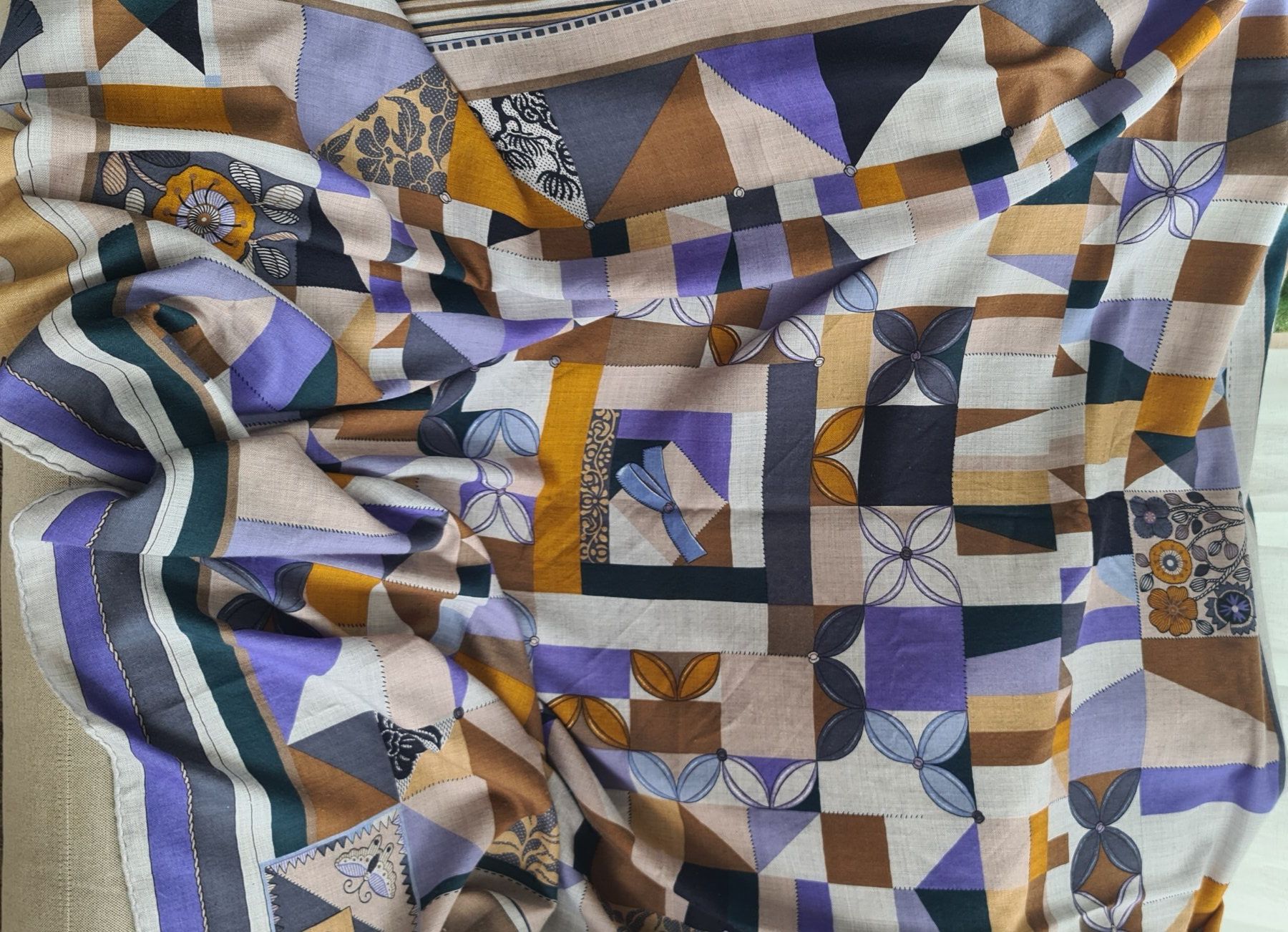 Hermès Foulard & Sciarpe: Hermès Kaschmir/Seide Tuch – Usato da Ostermundigen venduto da louisetcoco13 2