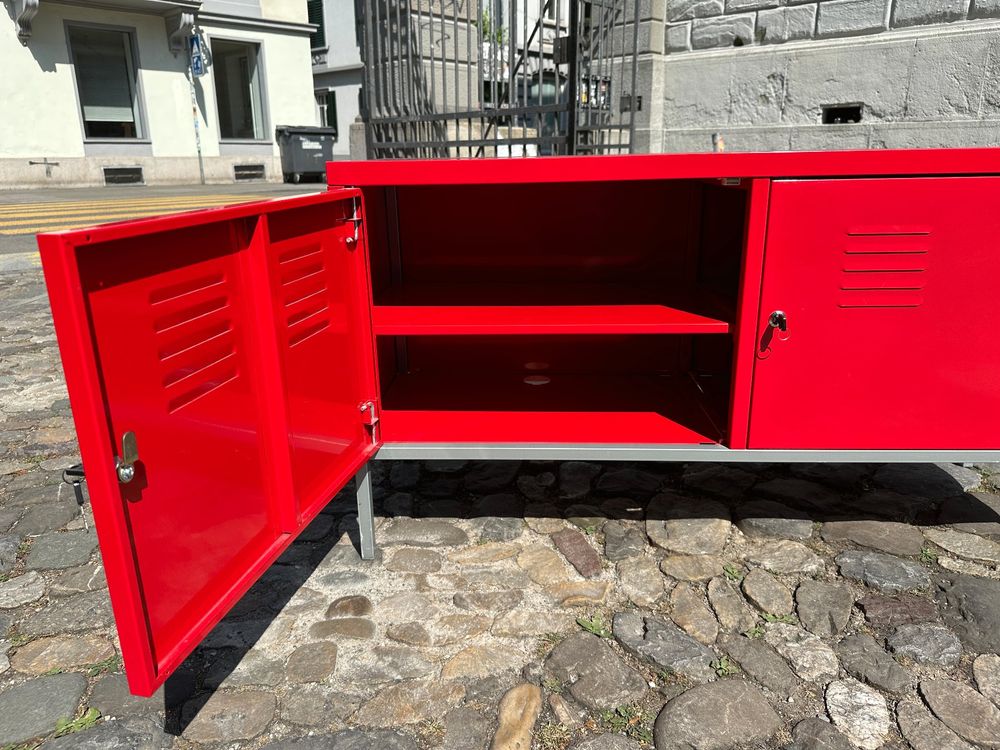 Ikea PS Metallschrank Schuhschrank rot Kaufen auf Ricardo