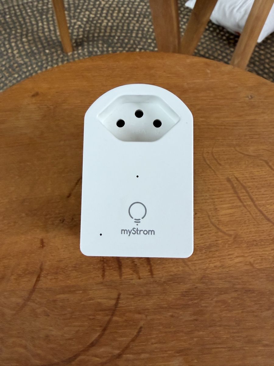 myStrom Fiches d'alim.: MyStrom WIFI Switch – D'occasion à Richterswil par jan_b2vx