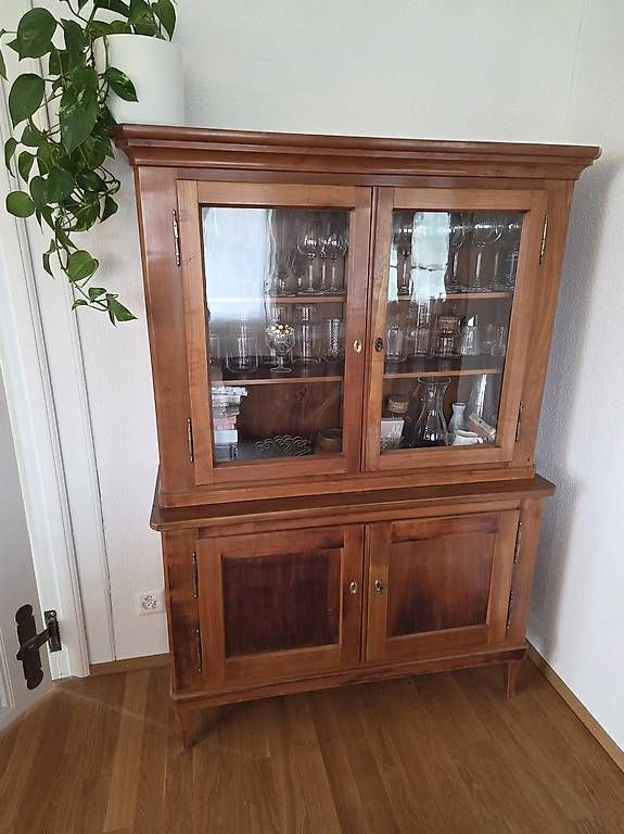 Buffets: Buffet/Vitrine antik – D'occasion à Grosshöchstetten par kids04