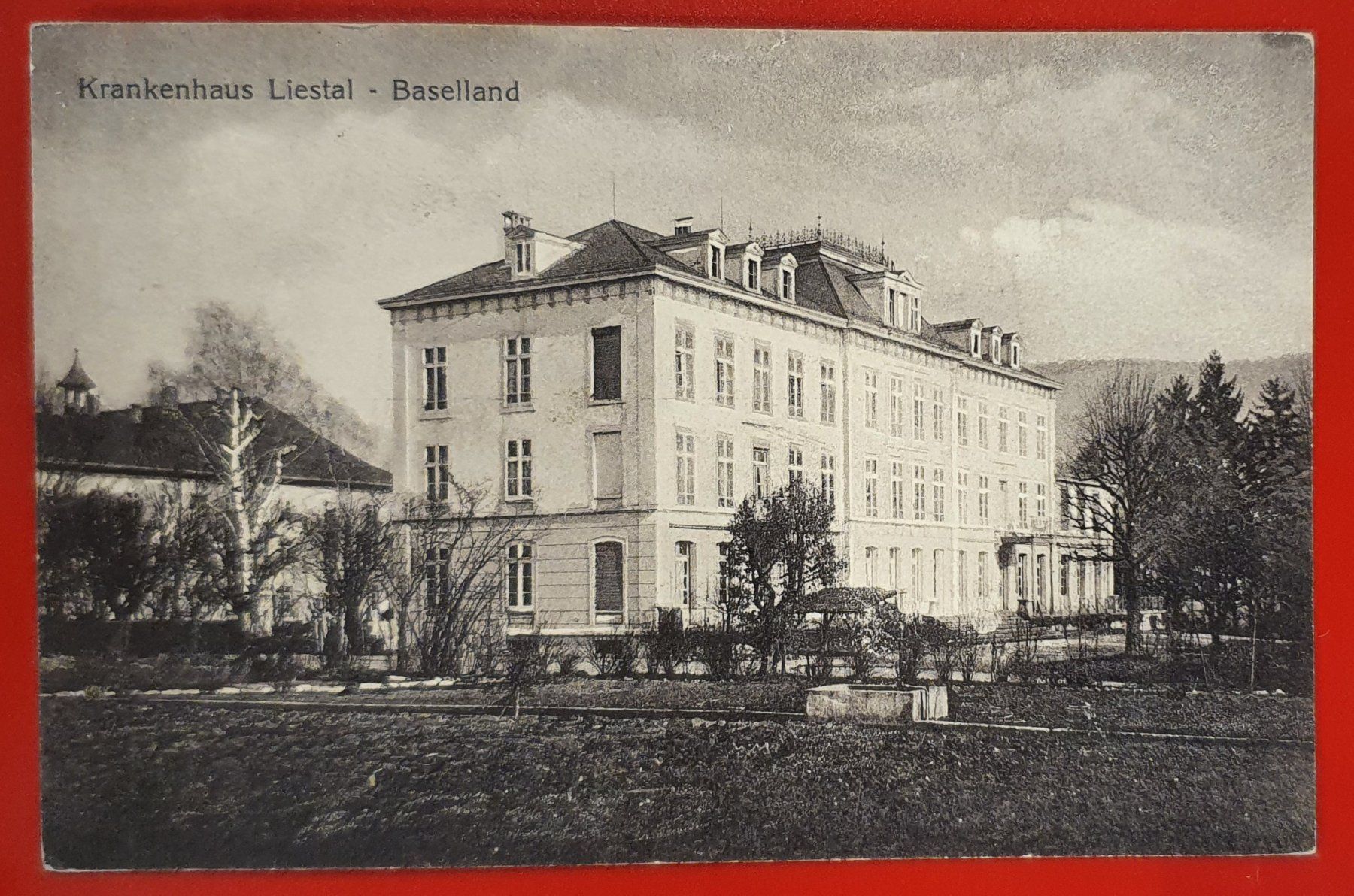 Cartoline postali: Liestal 1922 - Krankenhaus – Usato da Kreuzlingen venduto da Rschweiz1