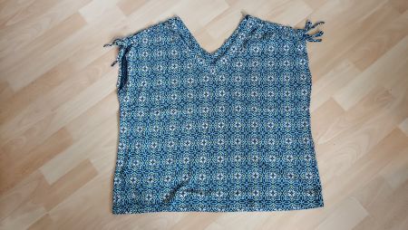 **Cooles T-Shirt von S. Oliver Gr. 44**