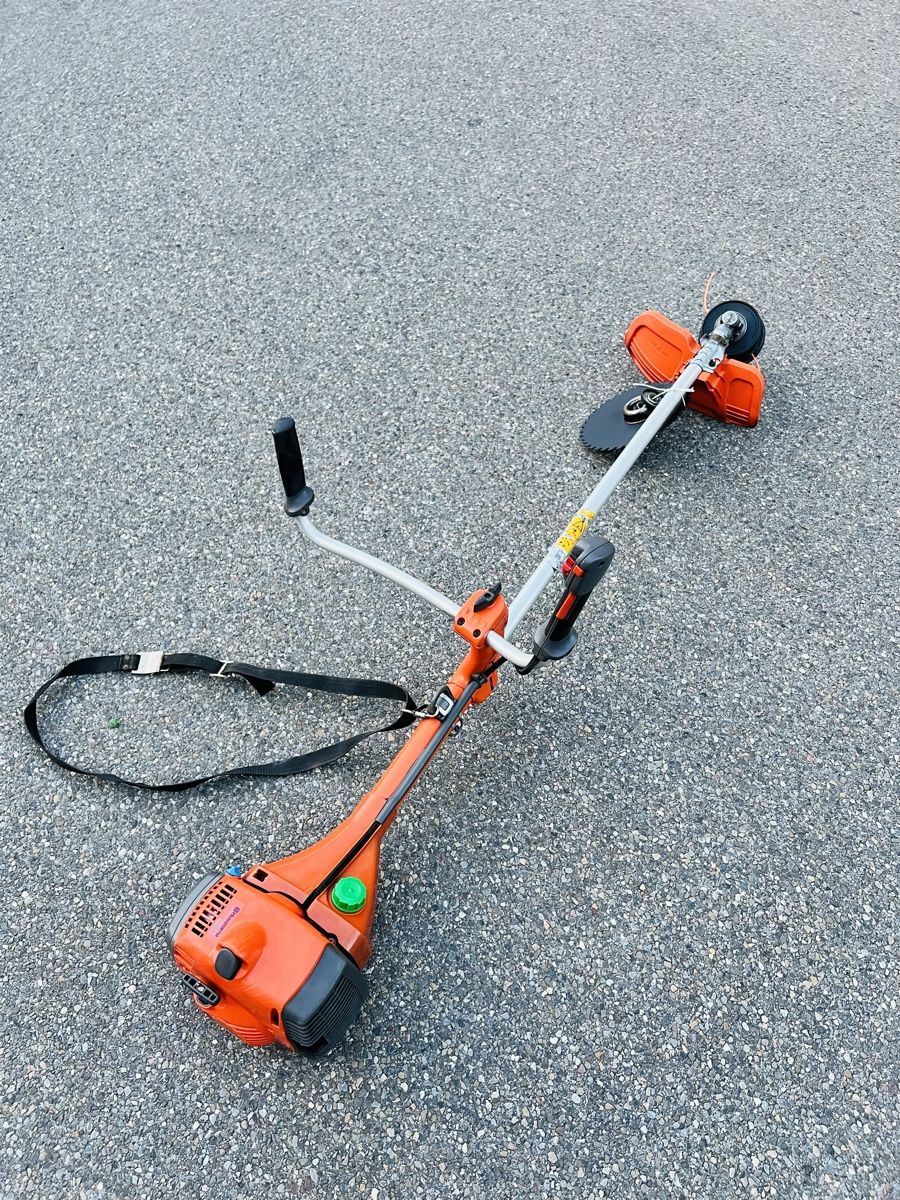 Husqvarna Tutti gli attrezzi: Rasentrimmer Husqvarna 345 R – Usato da Urdorf venduto da Faz_19