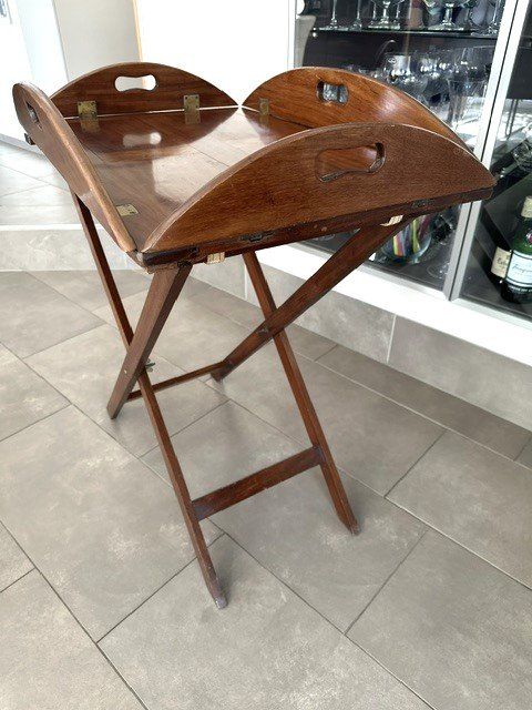 Tavoli: gRoSSeR edLeR  ButLeRs TrAy – Usato da Winkel venduto da zeho 3
