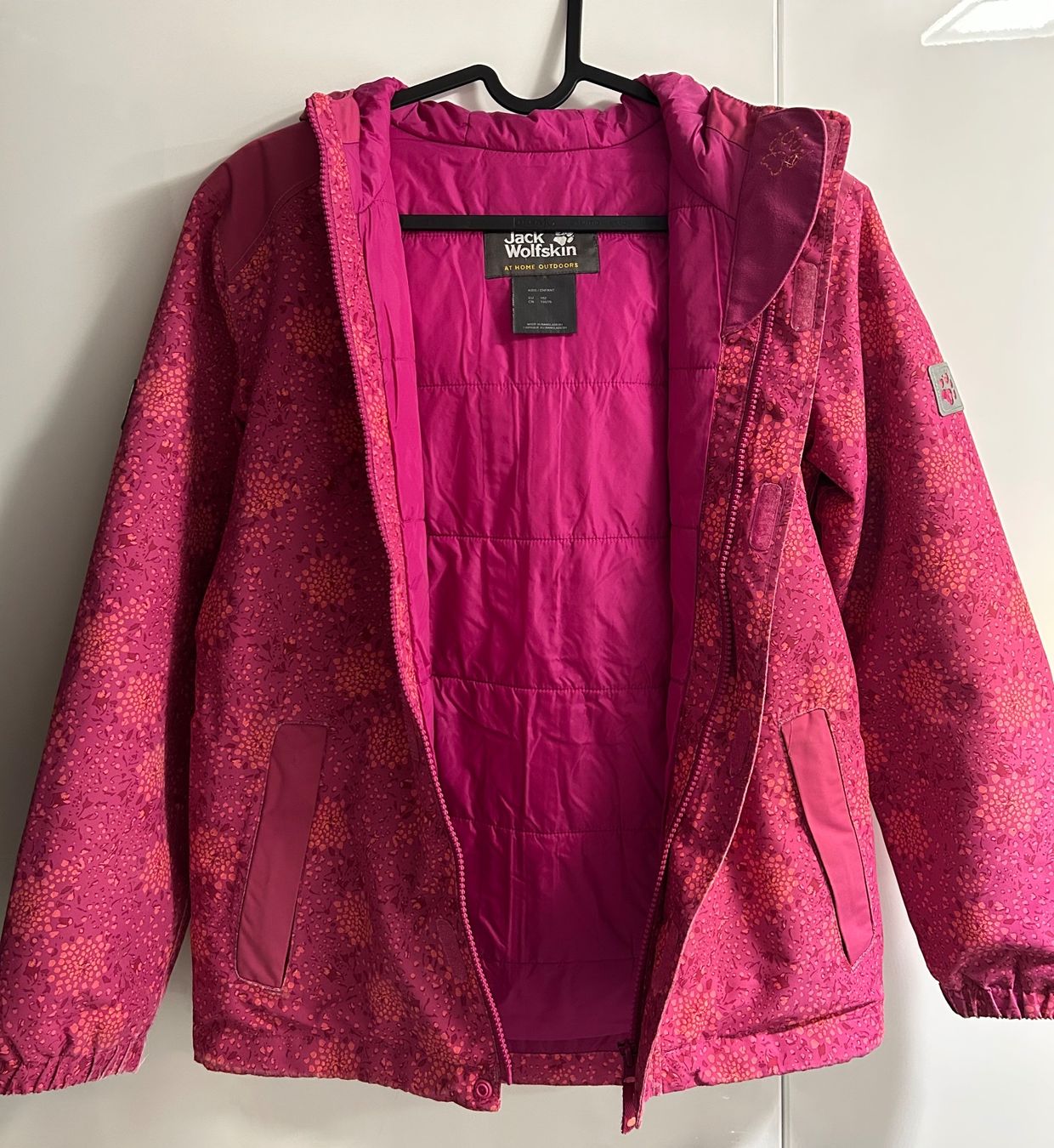Jack Wolfskin Vestes & Manteaux: Jack Wolfskin Mädchen Winterjacke, Gr. 152 – D'occasion à Winkel par SavK 2