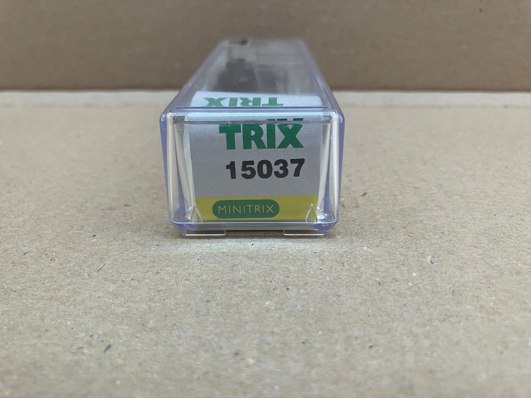 Trix Modellini di ferrovie: Minitrix 15037 2-achsiger Oldtimer Kesselwagen, Spur N – Nuovo (secondo la descrizione) da Neuendorf venduto da sitek071 1