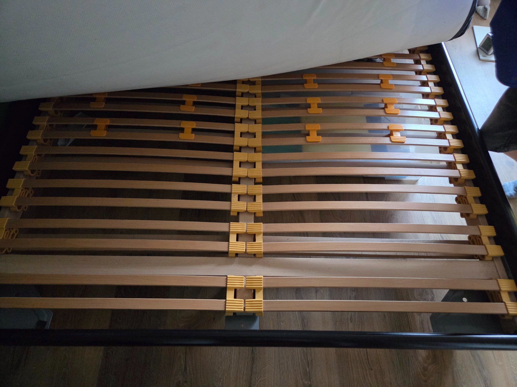 Betten: Bett 200×160 – Gebraucht aus Ehrendingen von celts 1