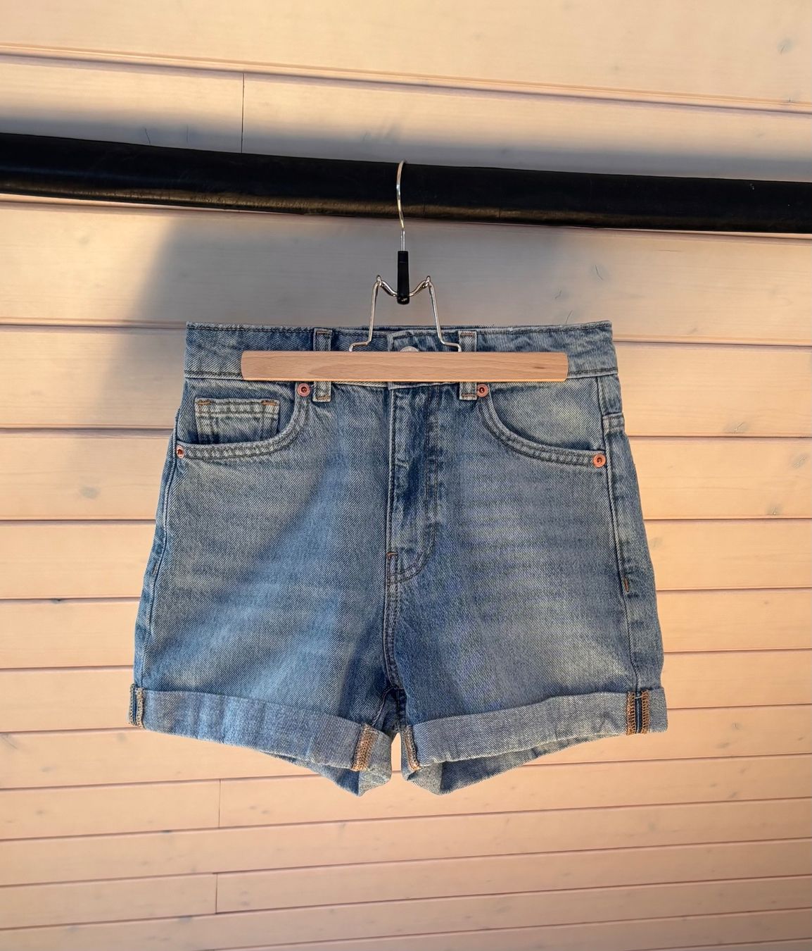 Mango Pantalons: Mango denim shorts – Neuf (Voir description) à Kilchberg ZH par ben_pc68 1