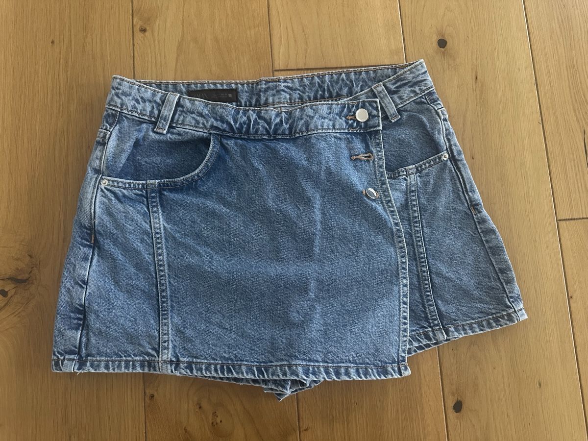 Zara Gonne: Zara Wickelrockhose Grösse 40 – Nuovo (secondo la descrizione) da Oftringen venduto da Anci.di