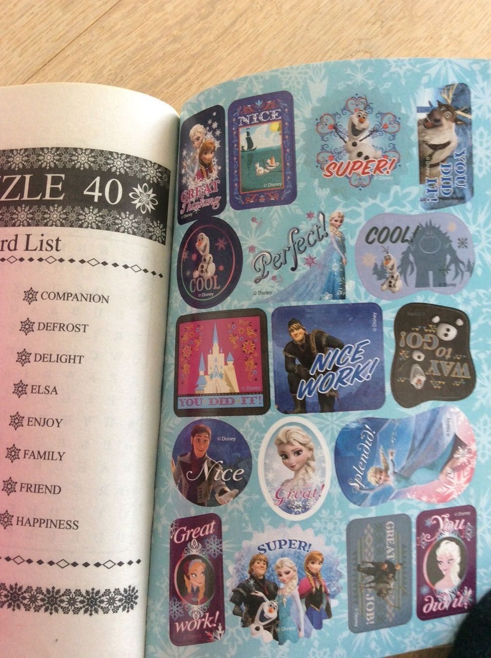 Livres: Activity  book Frozen – Neuf avec emballage d'origine à Yens par Chriis 2