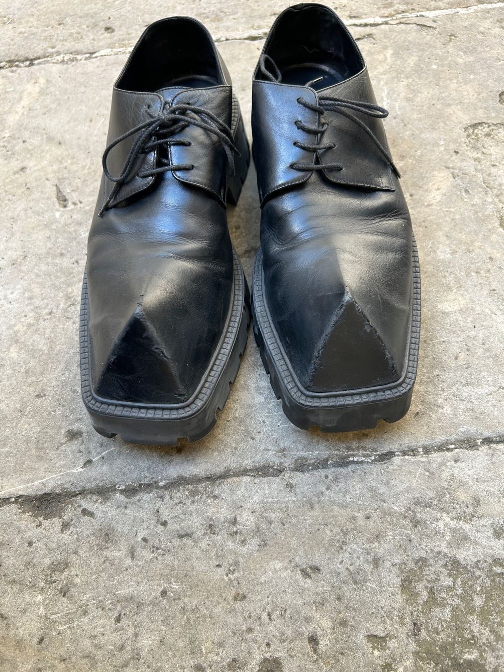 Balenciaga Scarpe da uomo: Black Balenciaga rhino derbies – Usato da basel venduto da wastedworld 2