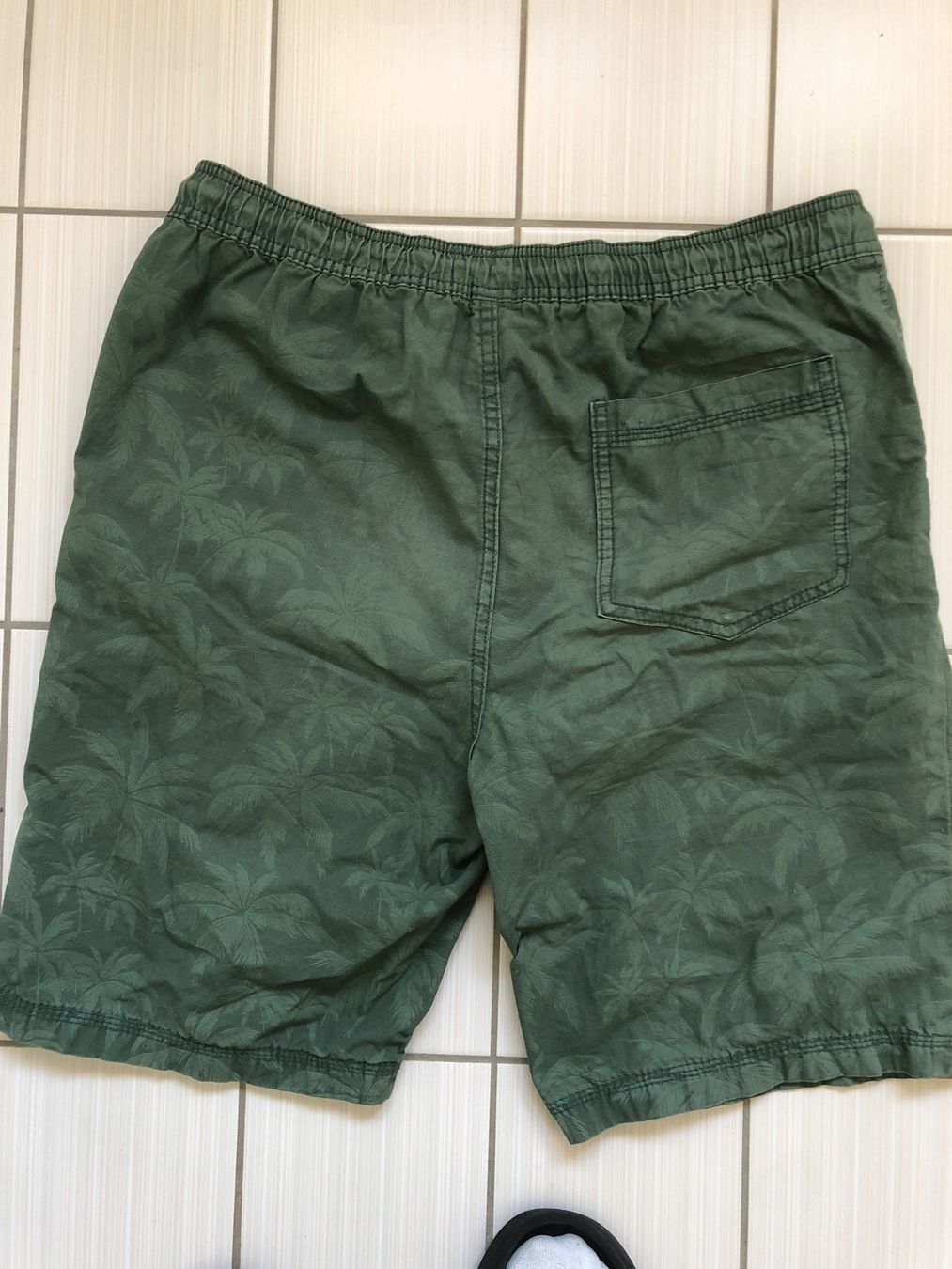 C&A Pantaloni: Shorts M – Usato da Arth venduto da Vrecam51 2