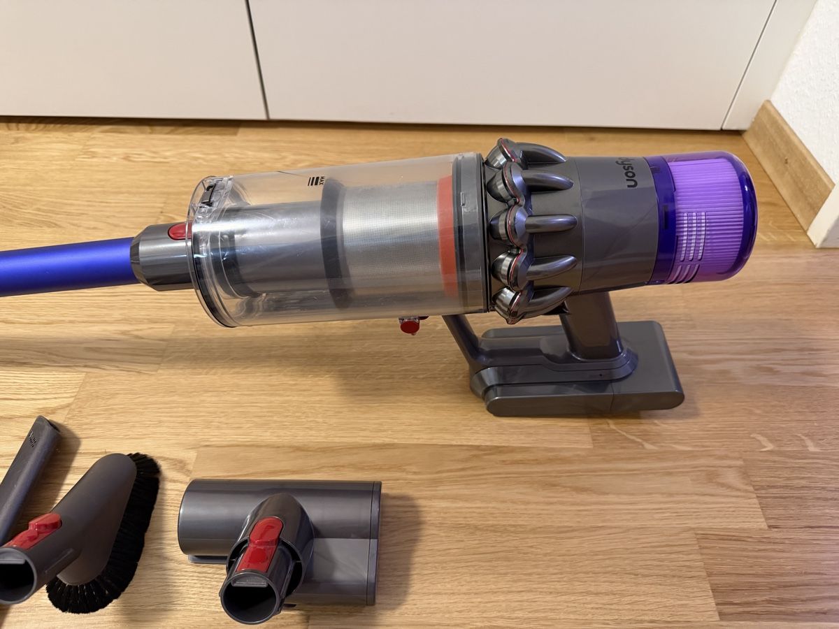 Dyson Aspirapolveri & Accessori: Dyson V11 absolute  – Usato da Meyrin venduto da SA_3006 1