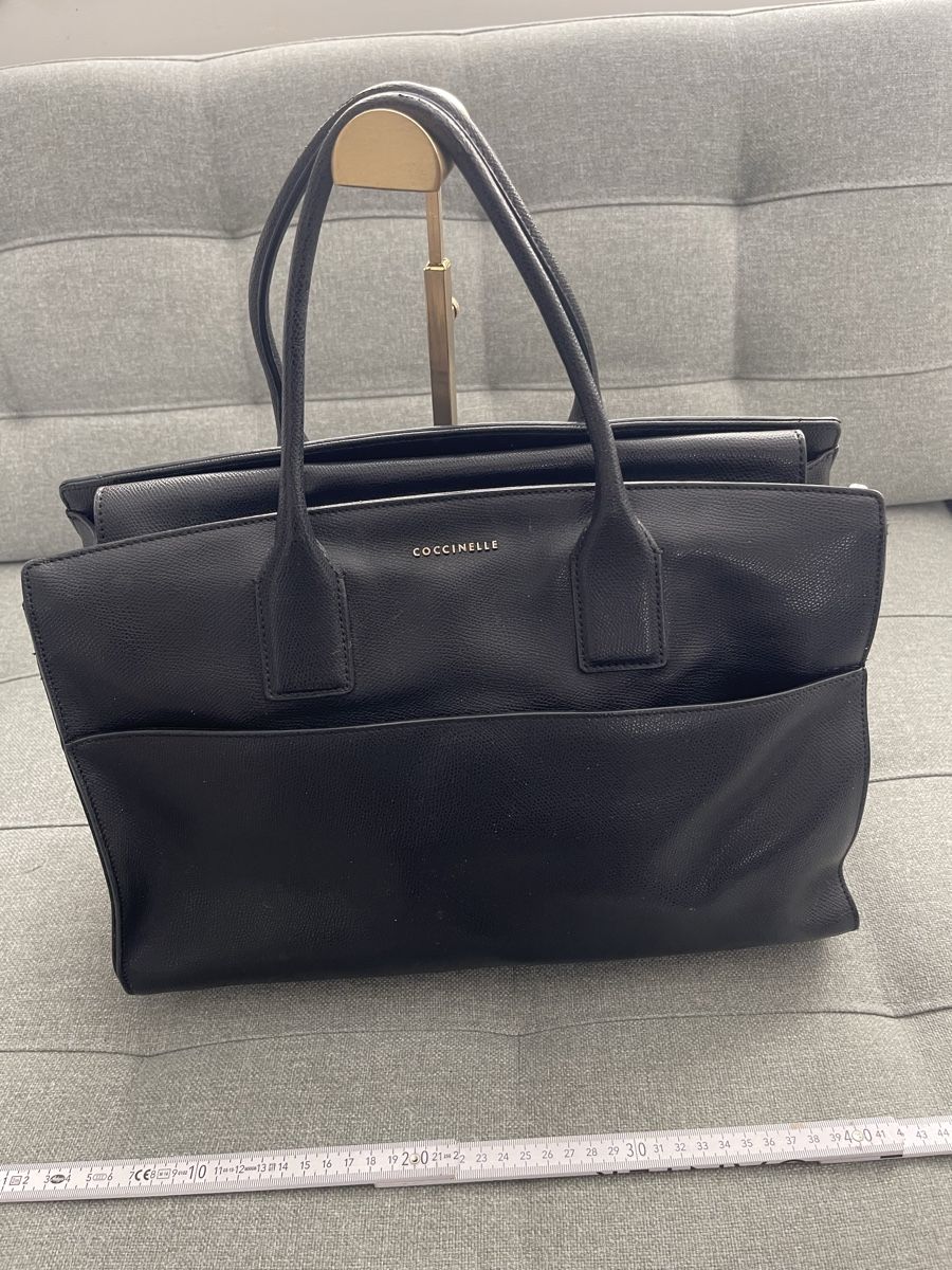 Coccinelle Taschen für Damen: Coccinelle Handtasche / Businesstasche – Gebraucht aus Cham von pri_9ktk