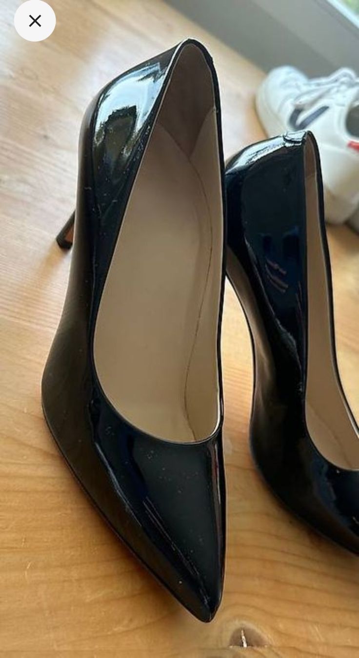 Navyboot Scarpe da donna: Navyboot Pumps Gr. 37 1/2 neuwertig – Nuovo (secondo la descrizione) da Winterthur venduto da cinmyr 1