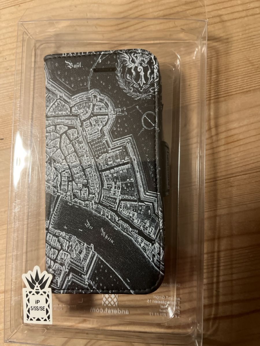 Apple Covers & Schutzfolien: Handy Hülle – Neu und originalverpackt aus Sissach von Pebusi