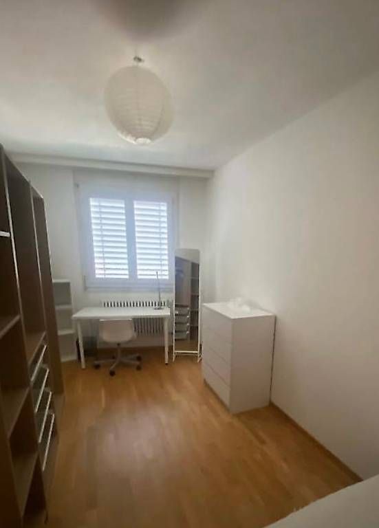 Ikea Schreibtische: Bureau et Chaise de bureau – Gebraucht aus Genève von aelle_r17e