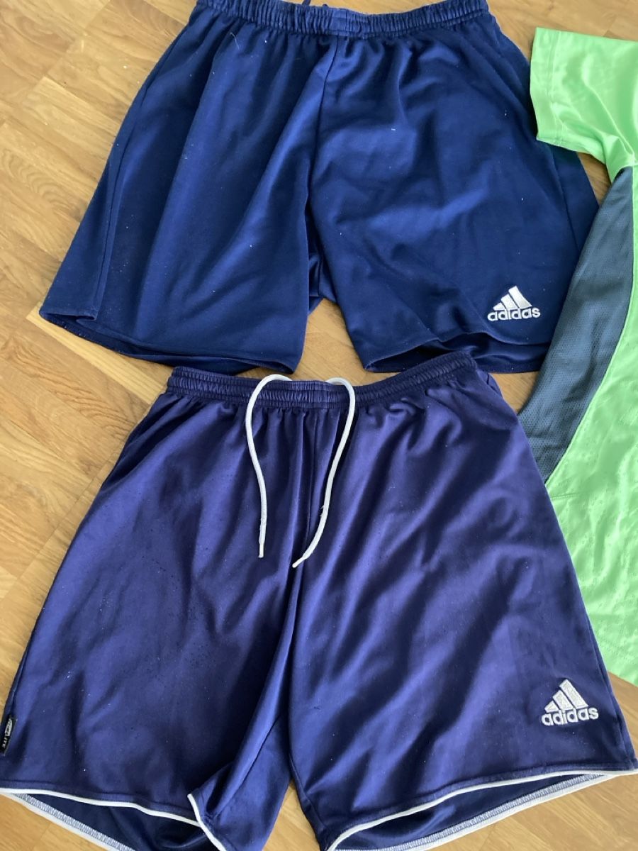 Adidas Lots de vêtements: Sportset Gr M Adidas & Puma – D'occasion à Männedorf par Larimar4 1