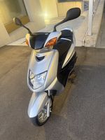 Roller Yamaha Cygnus X 125cc silber Jahrgang 2005 gebraucht