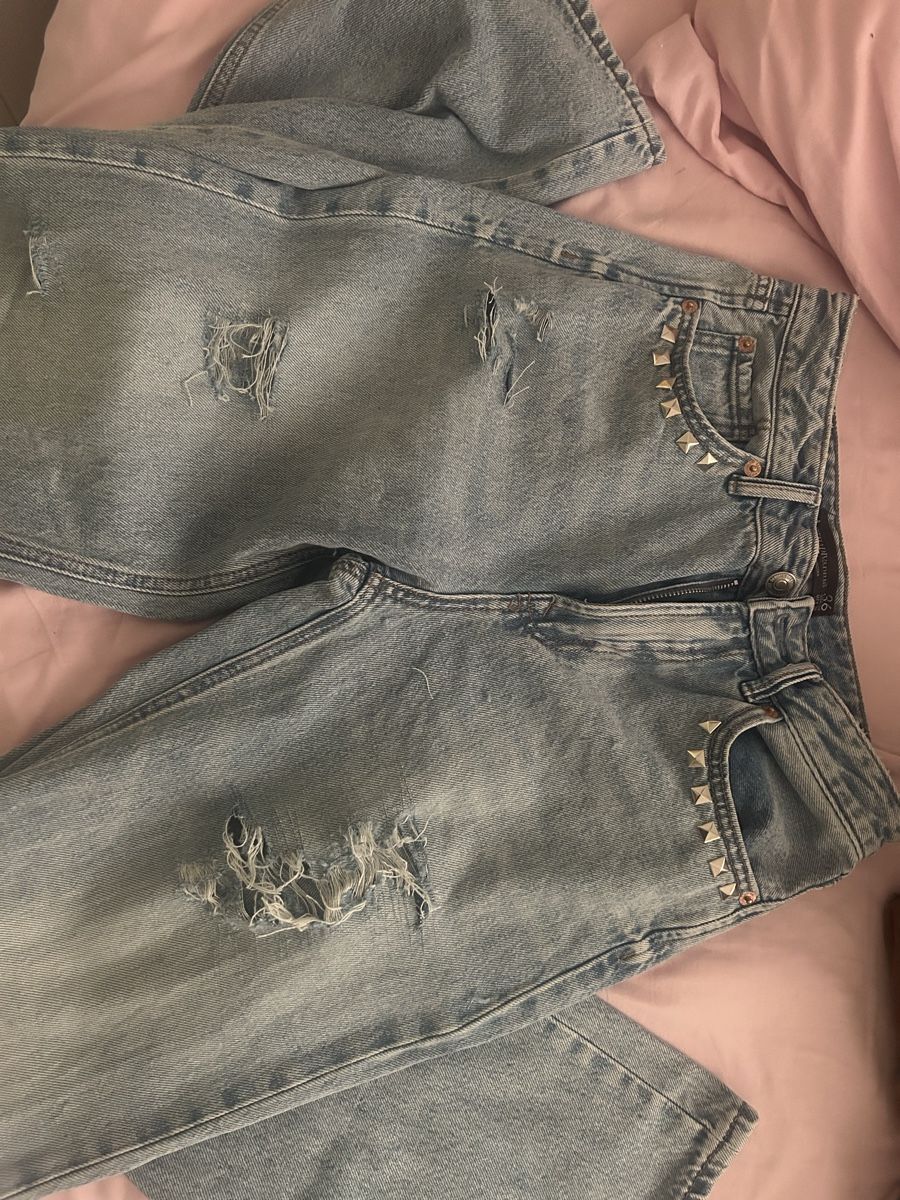 Stradivarius Jeans: Y2k Edited Stradivarius Jeans 2000s – Usato da Mauren venduto da mar8612 2